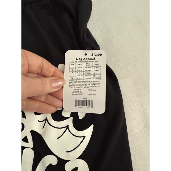 Wanna Hang Dog Shirt Halloween Pet Tee Size XL Black Bat Design Buttons and Bone - Picture 5 of 7